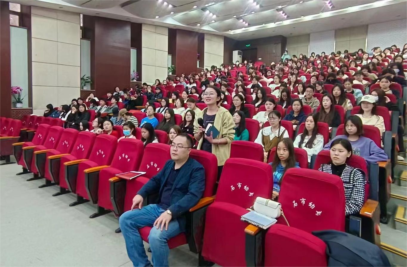 幼專大學生職業(yè)規(guī)劃大賽講座4.jpg
