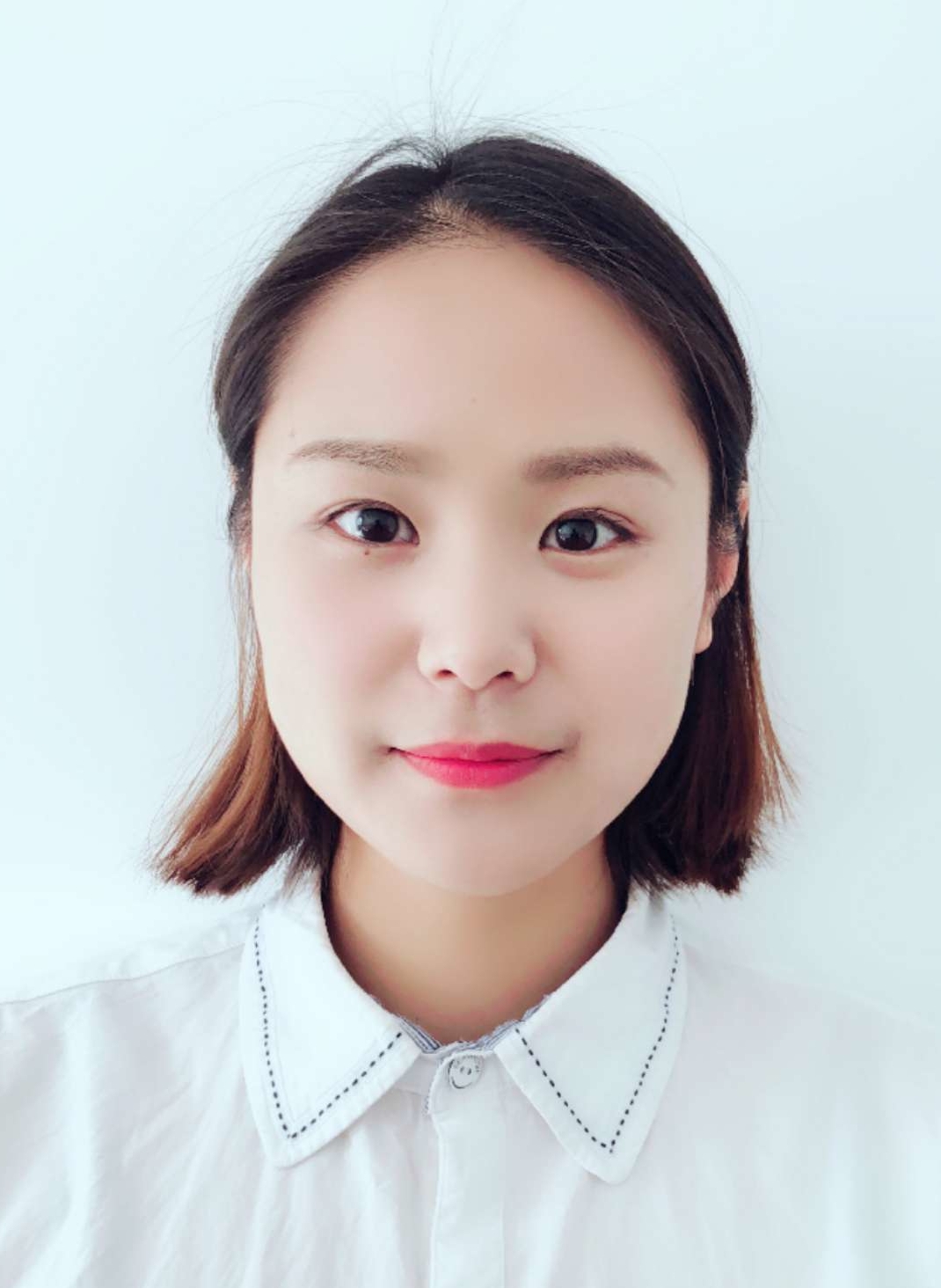 邊麗靜證件照.jpg